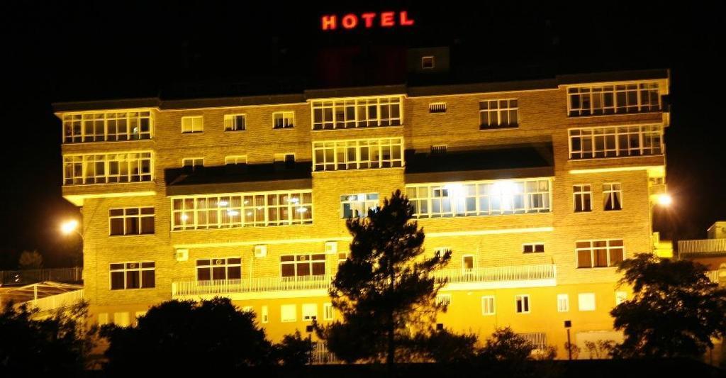 Hotel San Rosendo Ourense Ngoại thất bức ảnh